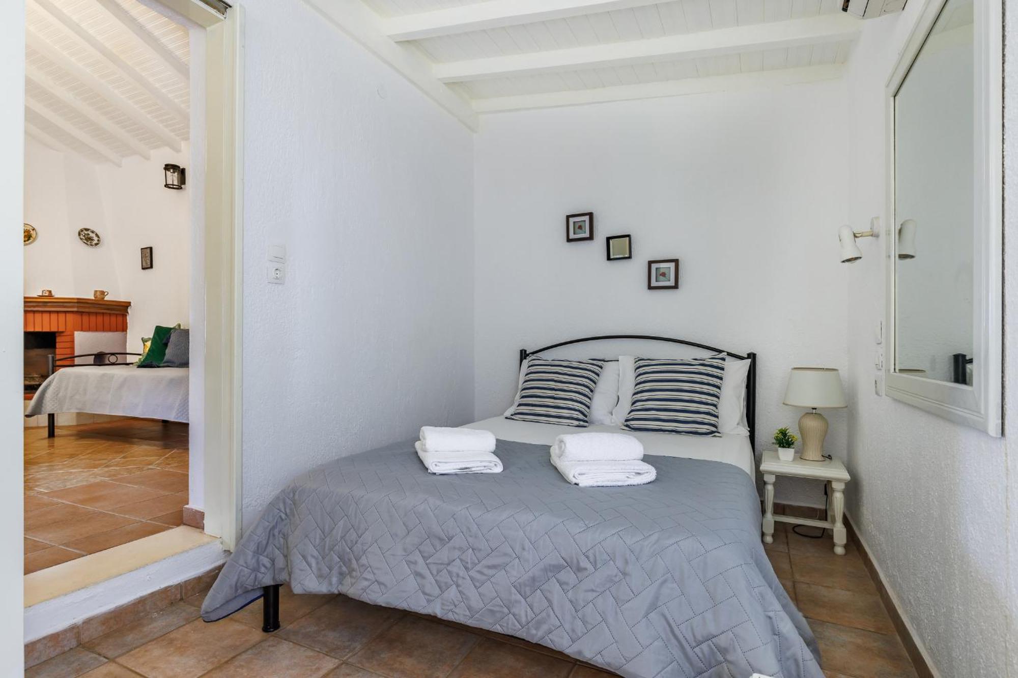 Nerissa Cottage - Skopelos Glossa Atheato Ngoại thất bức ảnh